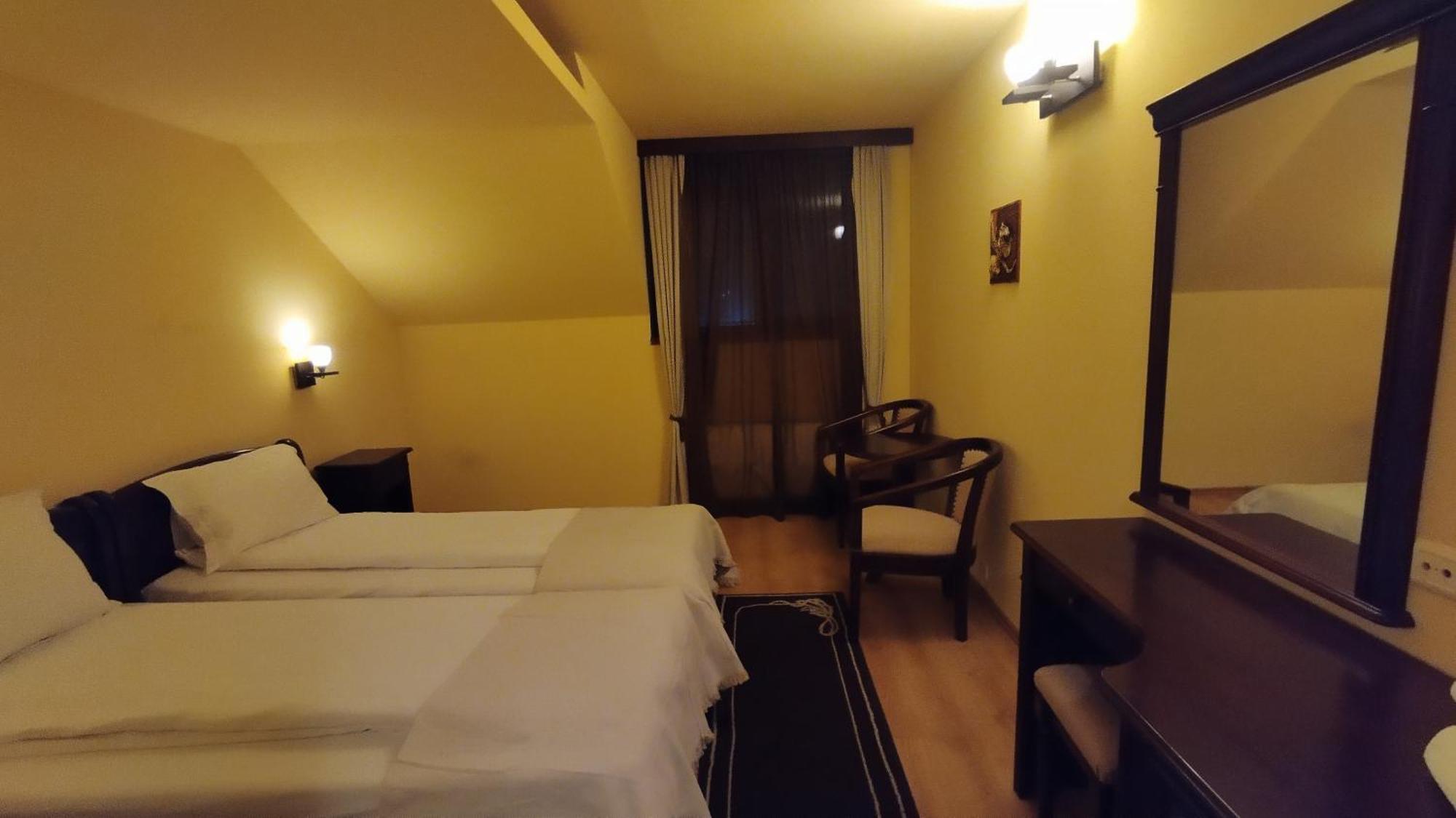 La Cuib Cristian Sibiu Hotel Bagian luar foto